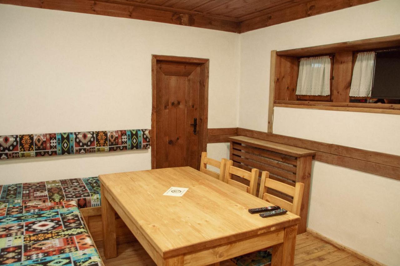 Family Hotel Byalata Kashta Kovacevica Exterior photo